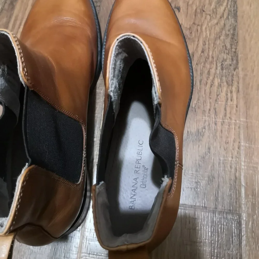 Banana Republic‎ Men’s Tan Chelsea Leather Ankle Boots  Size 9